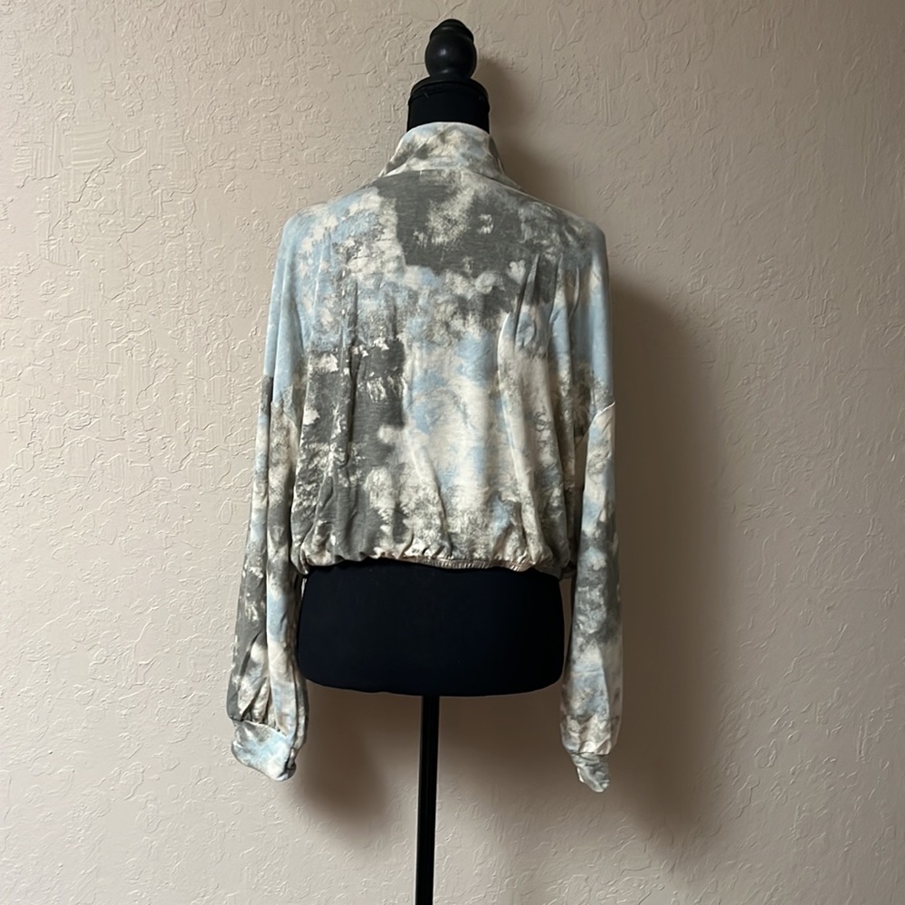 Abound Tie-Dye Quarter-Zip Pullover in Gray and Cream - Picture 3 of 8